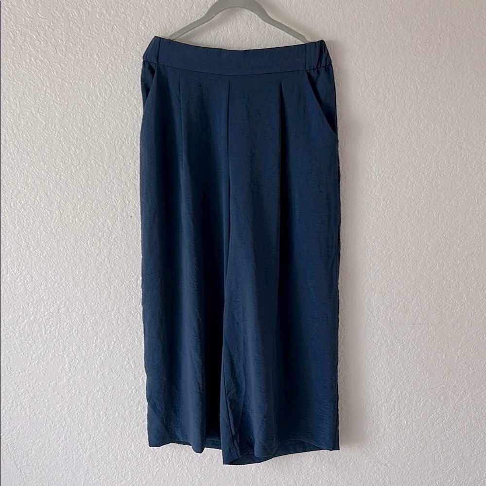 H&M Slate Blue Wide Leg Cropped Trousers – Polished Casual Fit
